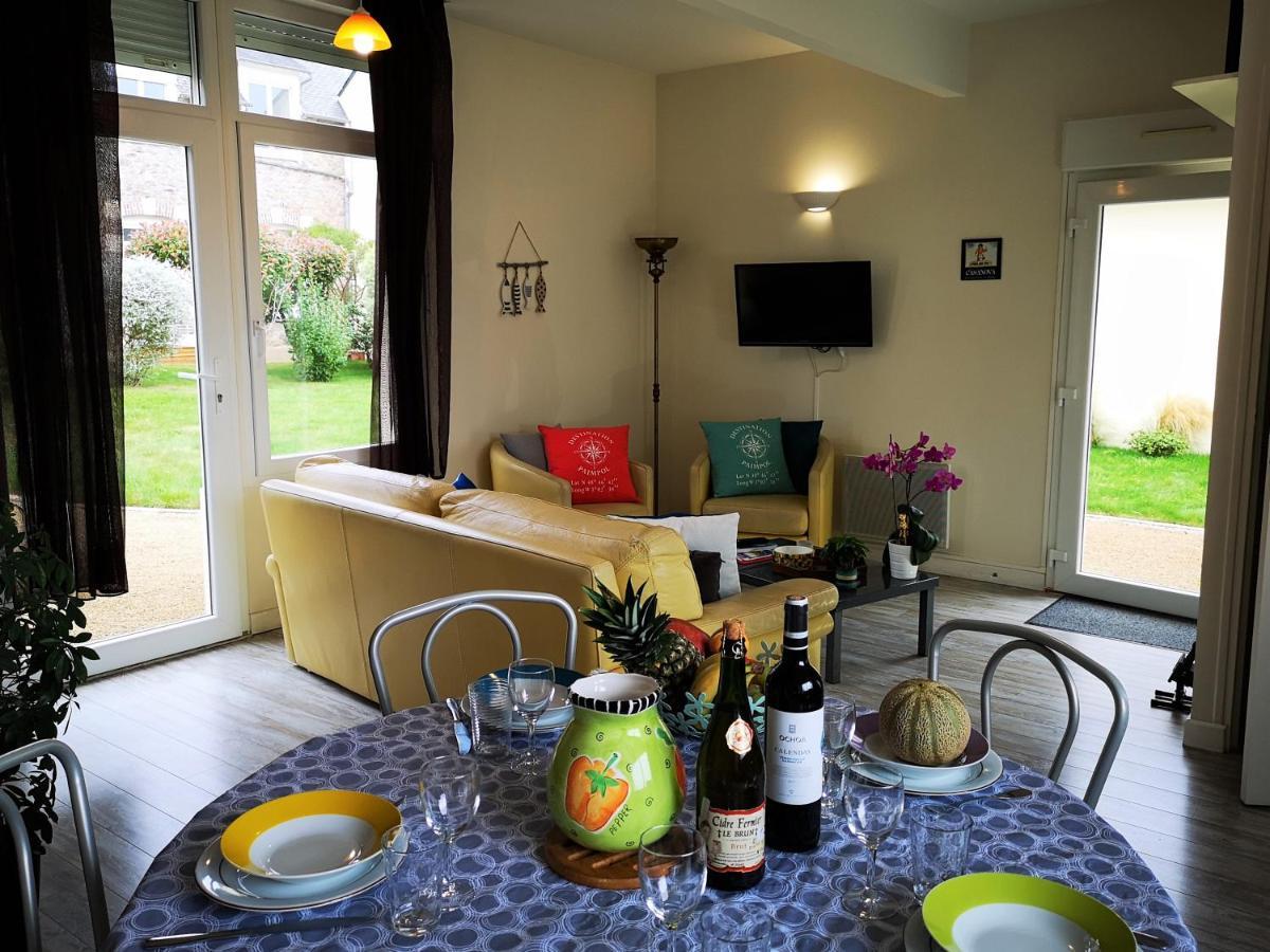 Gites "Le Clos De La Baie" Paimpol Oda fotoğraf